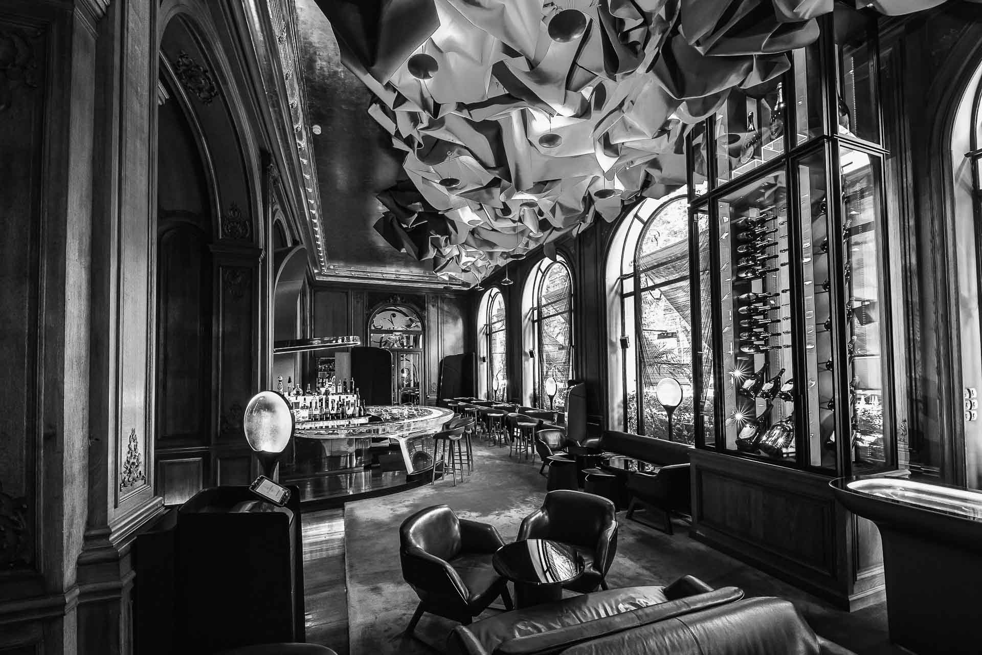 Dom Pérignon s'installe au bar du Plaza Athénée © Romain Bourven Dom Pérignon s'installe au bar du Plaza Athénée © Romain Bourven