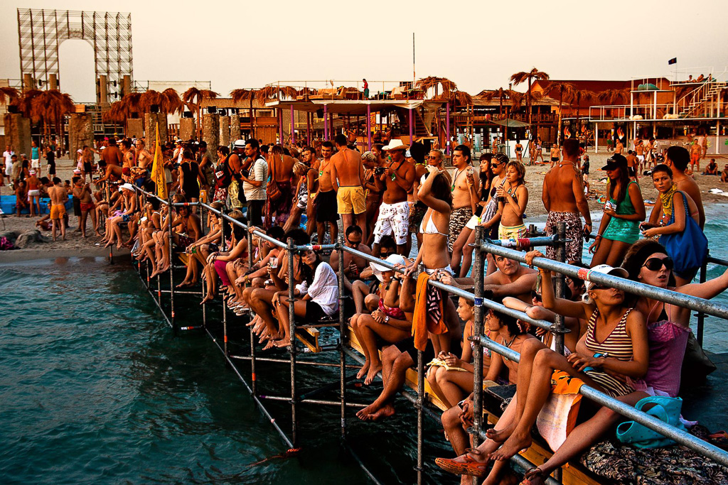 Le Légendaire Festival Kazantip Va S Installer Sur Une île Privée Au Large Du Cambodge Yonder