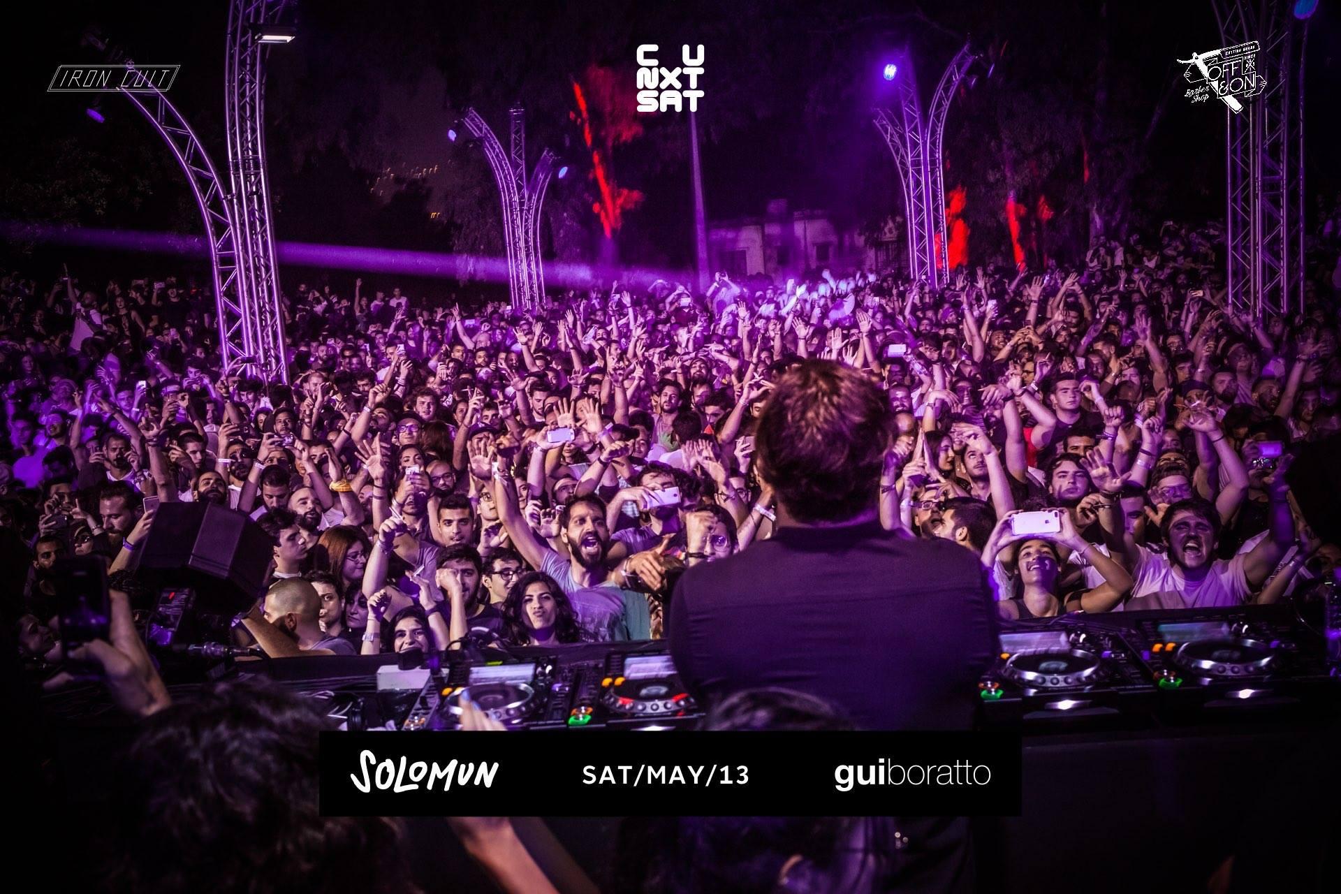 Le DJ superstar d’Ibiza Solomun, lors d’une soirée outdoor organisée par le promoteur C U NXT SAT © DR