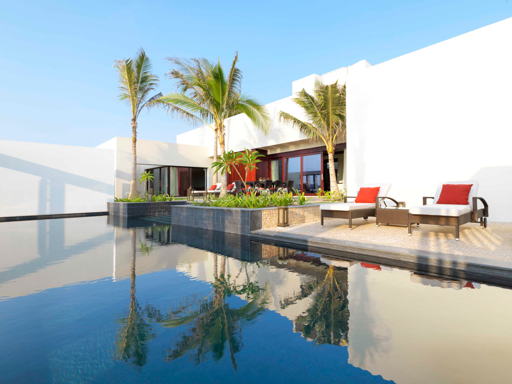 Exclusivité dans cette région du Sultanat, le resort dispose de 88  villas avec piscines privatives