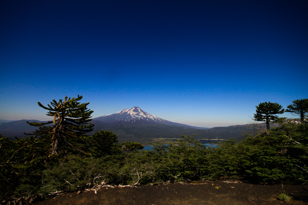 Vue à 360° sur le volcan Llaima depuis le Sierra Nevada | © Cédric Aubert