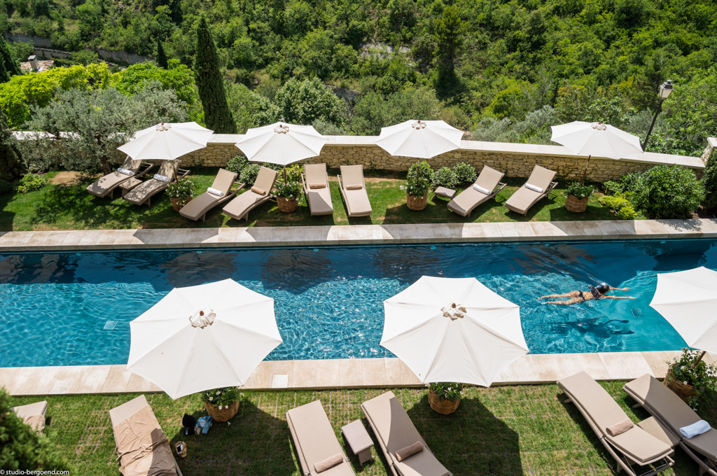 Les piscines de la Bastide de Gordes rendent à elles-seules le lieu magique