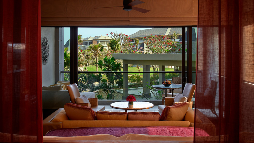 The Ritz-Carlton Bali - Salon avec vue sur le jardin