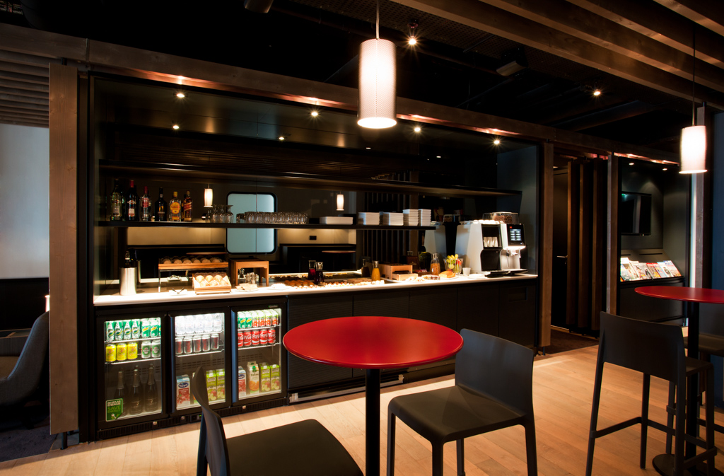 OpenSkies - Lounge 212 Orly West - Paris Orly - Bar