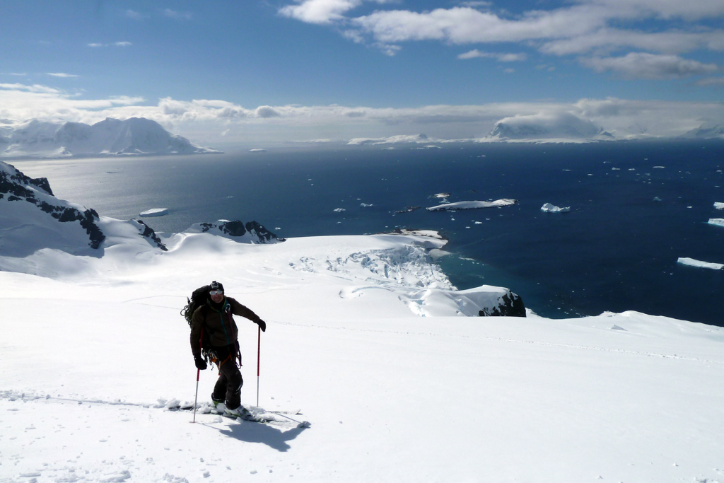 Pour les plus sportifs, du ski de randonnée est également prévu sur les sommets d’Antarctique