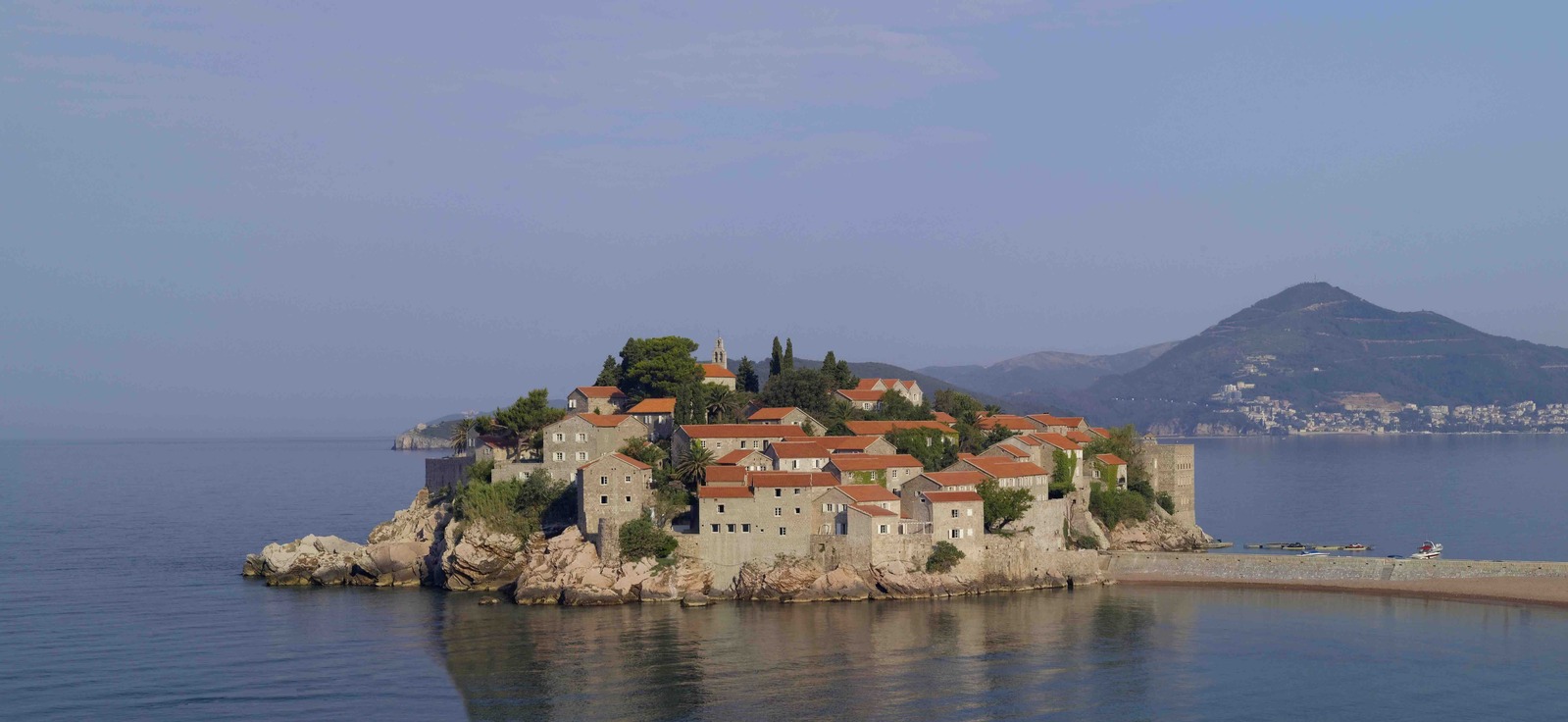 L’île de Sveti Stefan © AMAN