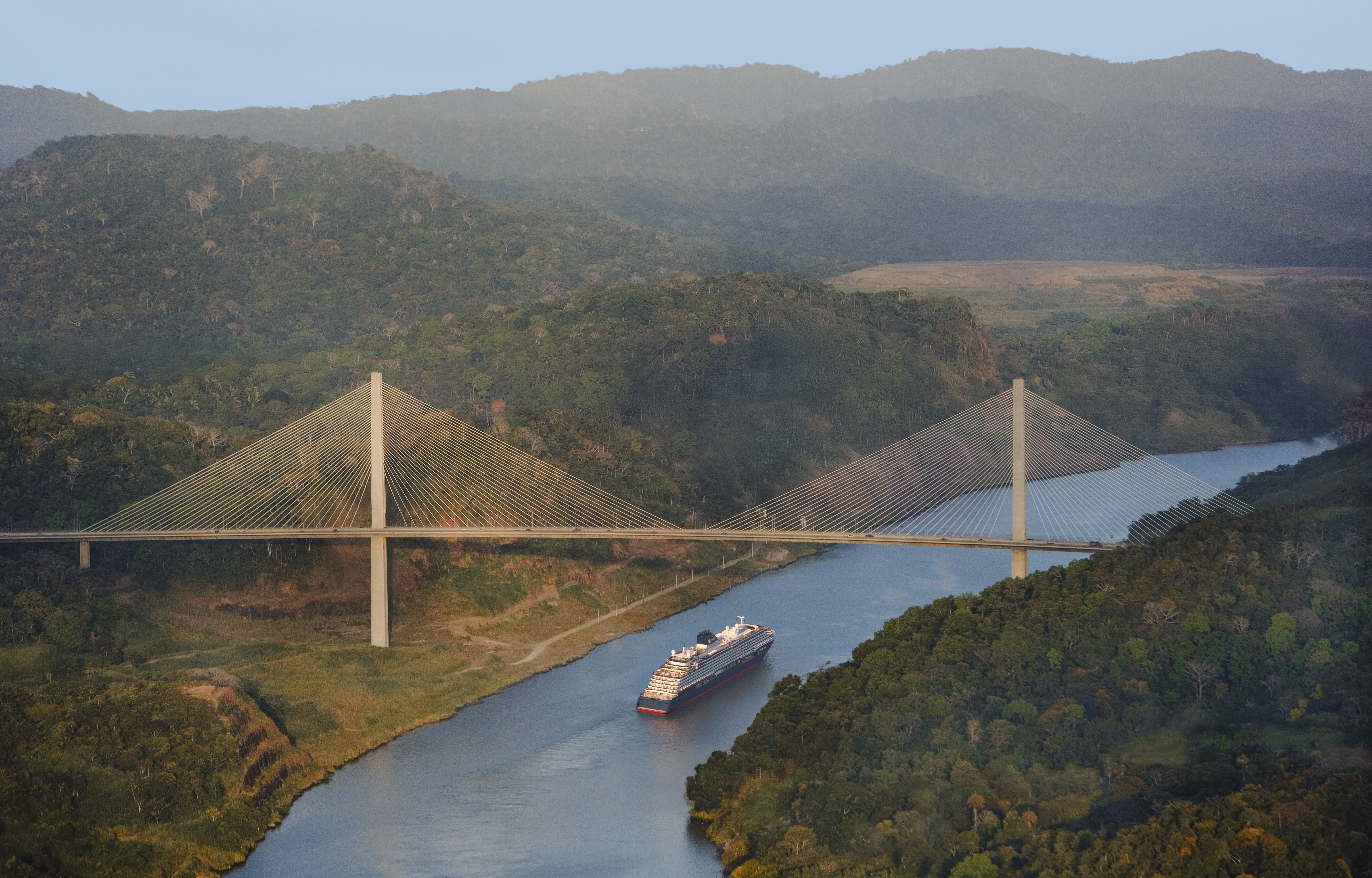 Explora I au canal de Panama © MSC Group Explora I au canal de Panama © MSC Group