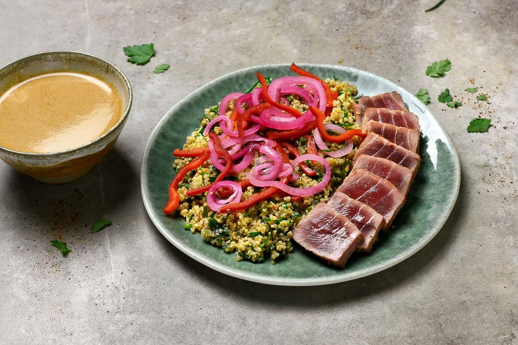 Tataki de thon, quinoa et leche del tigre de Juan Arbelaez