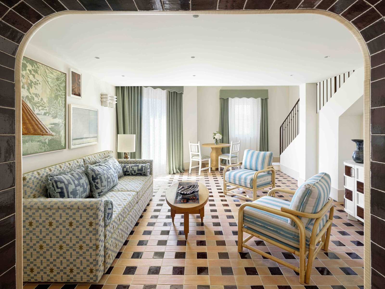 Le Duplexe de l’hôtel Byblos à Saint Tropez © Stephan Julliard Le Duplexe de l’hôtel Byblos à Saint Tropez © Stephan Julliard
