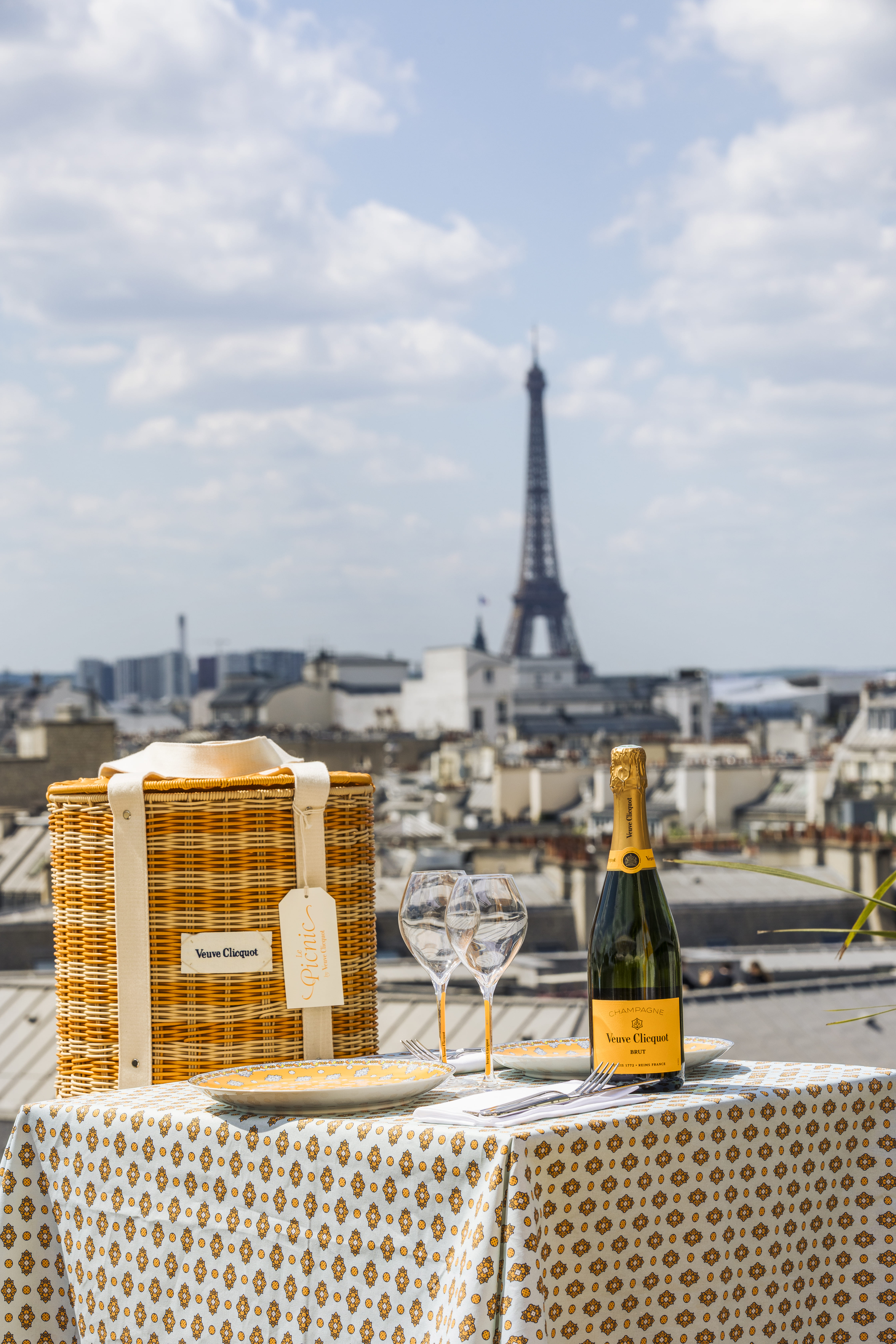 Le Picnic de Veuve Cliquot au Printemps Haussman © Romain Ricard
