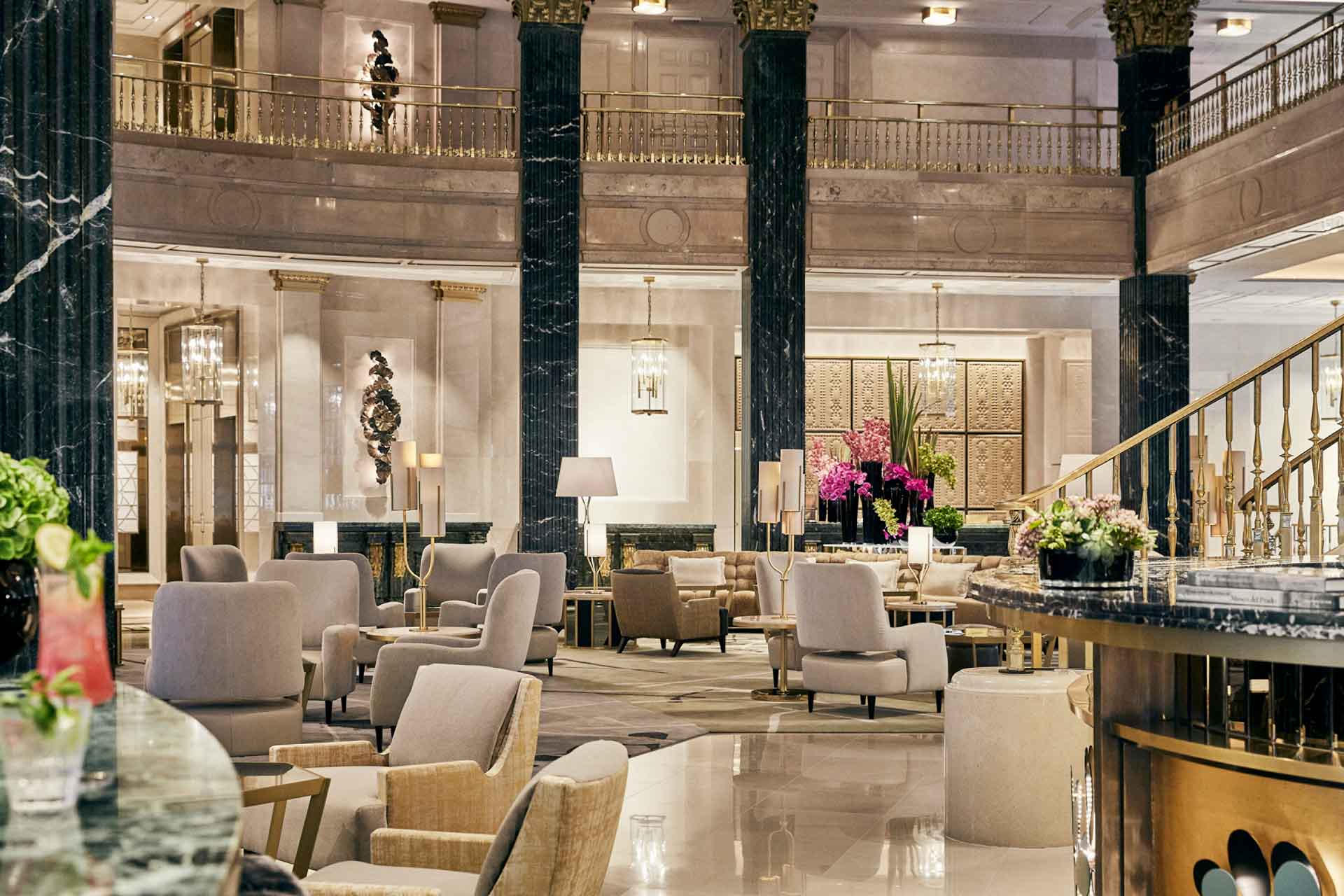 Le lobby du Four Seasons Hotel Madrid © DR