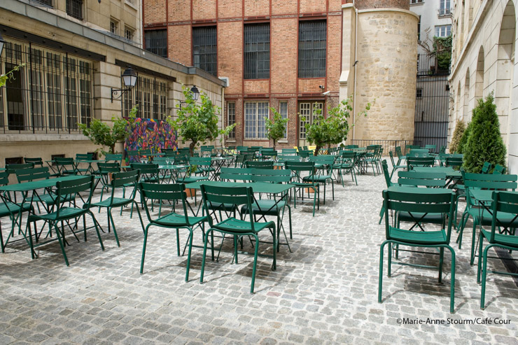 Café Cour à Paris - La terrasse éphémère évènement de l'été Café Cour à Paris - La terrasse éphémère évènement de l'été