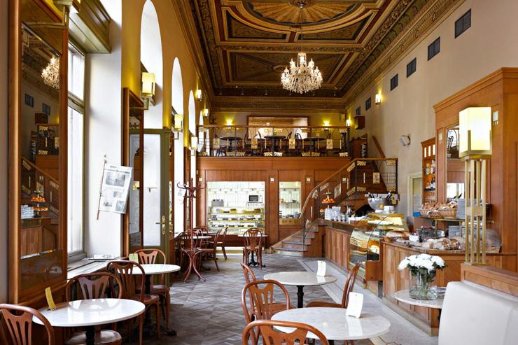 Intérieur du Café Savoy