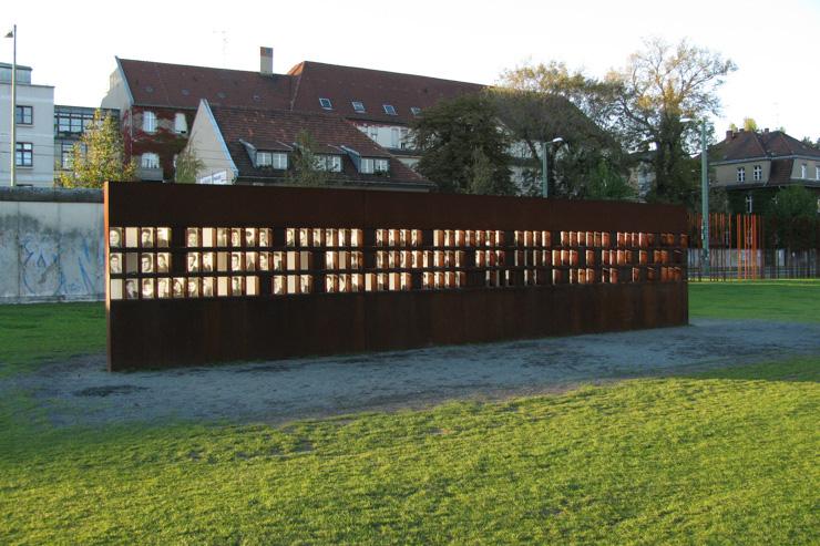 Le Mémorial du Mur (Gedenkstätte Berliner Mauer) sur la Bernauer Straße