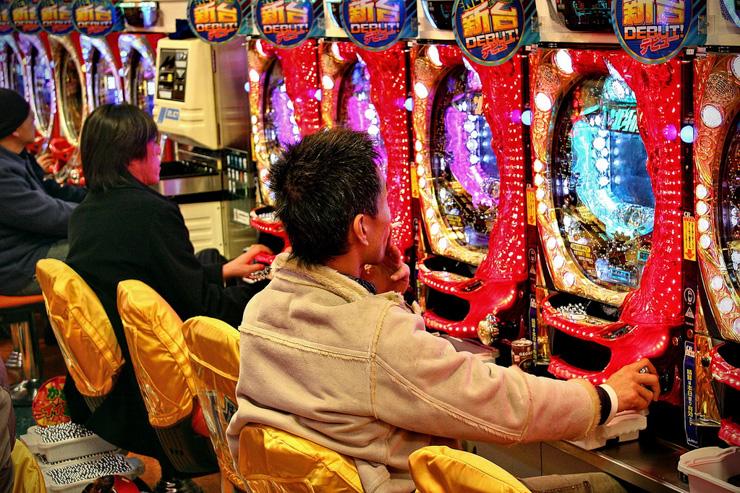 Joueurs de Pachinko