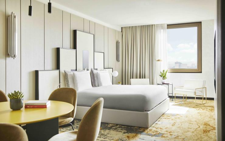 Studio Suite Bed