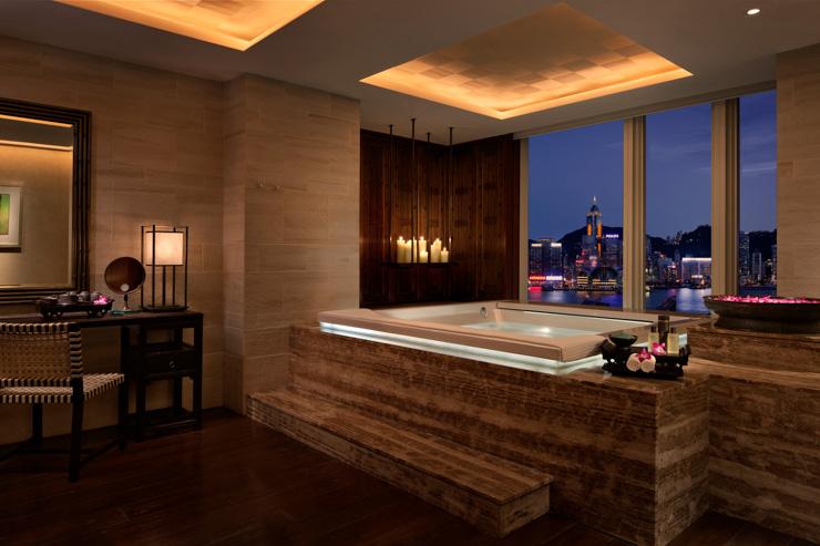 The Peninsula Hong Kong - Jacuzzi avec vue