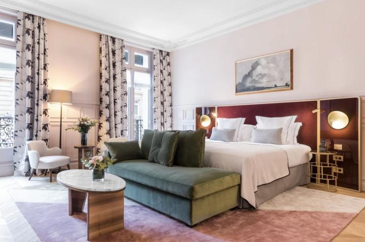 Une des chambres de l'hôtel Grand Powers