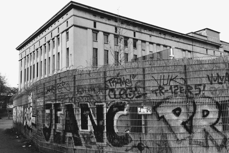 L'imposant bâtiment du Berghain vu de l'extérieur