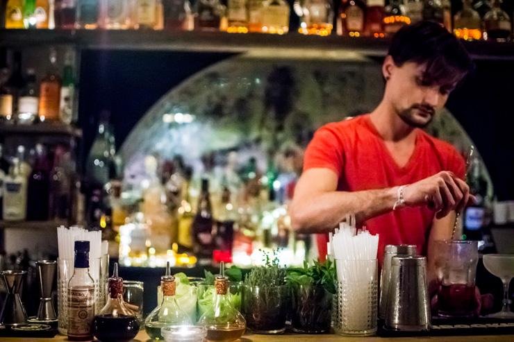 Le Glass - Barman