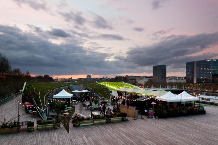 L'immense terrasse du Nüba sur le toit de la Cité de la Mode et du Design