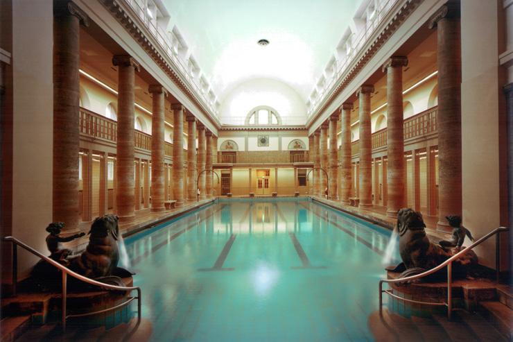 Stadtbad Neukölln - La plus belle piscine de Berlin