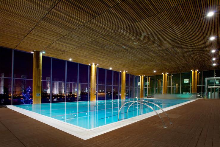 Virgin Active Canary Riverside Health Club - Spectaculaire piscine vitrée