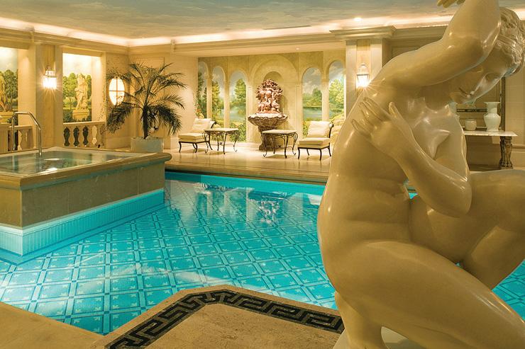 Spa au Four Seasons George V - La piscine