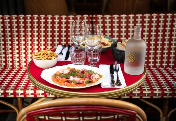 Baroche, le repaire canaille des Champs-Élysées