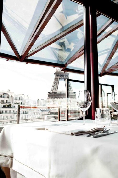 La Tour Eiffel vue depuis Les Ombres