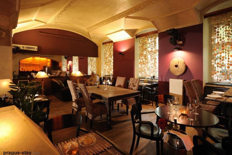 Intérieur du restaurant-lounge Noï