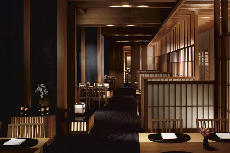 Intérieur du restaurant Hinokizaka au Ritz-Carlton Tokyo