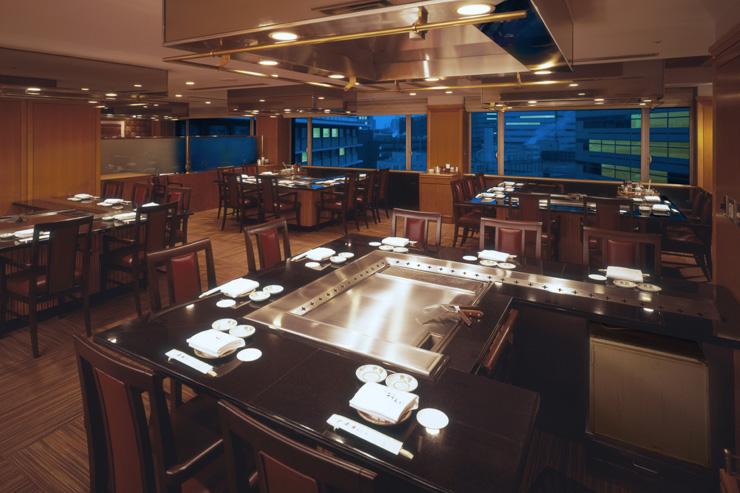 Intérieur du restaurant Sazanka à l'Hotel Okura