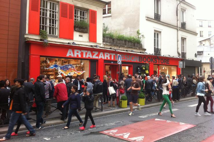 La façade rouge d'Artazart