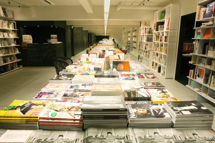 Shibuya Publishing Booksellers - Intérieur de la librairie