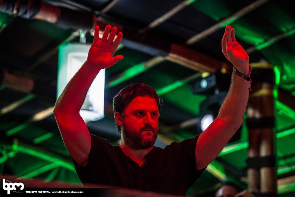 Solomun face à un public enthousiaste © aLIVE Coverage for TheBPMFestival.com