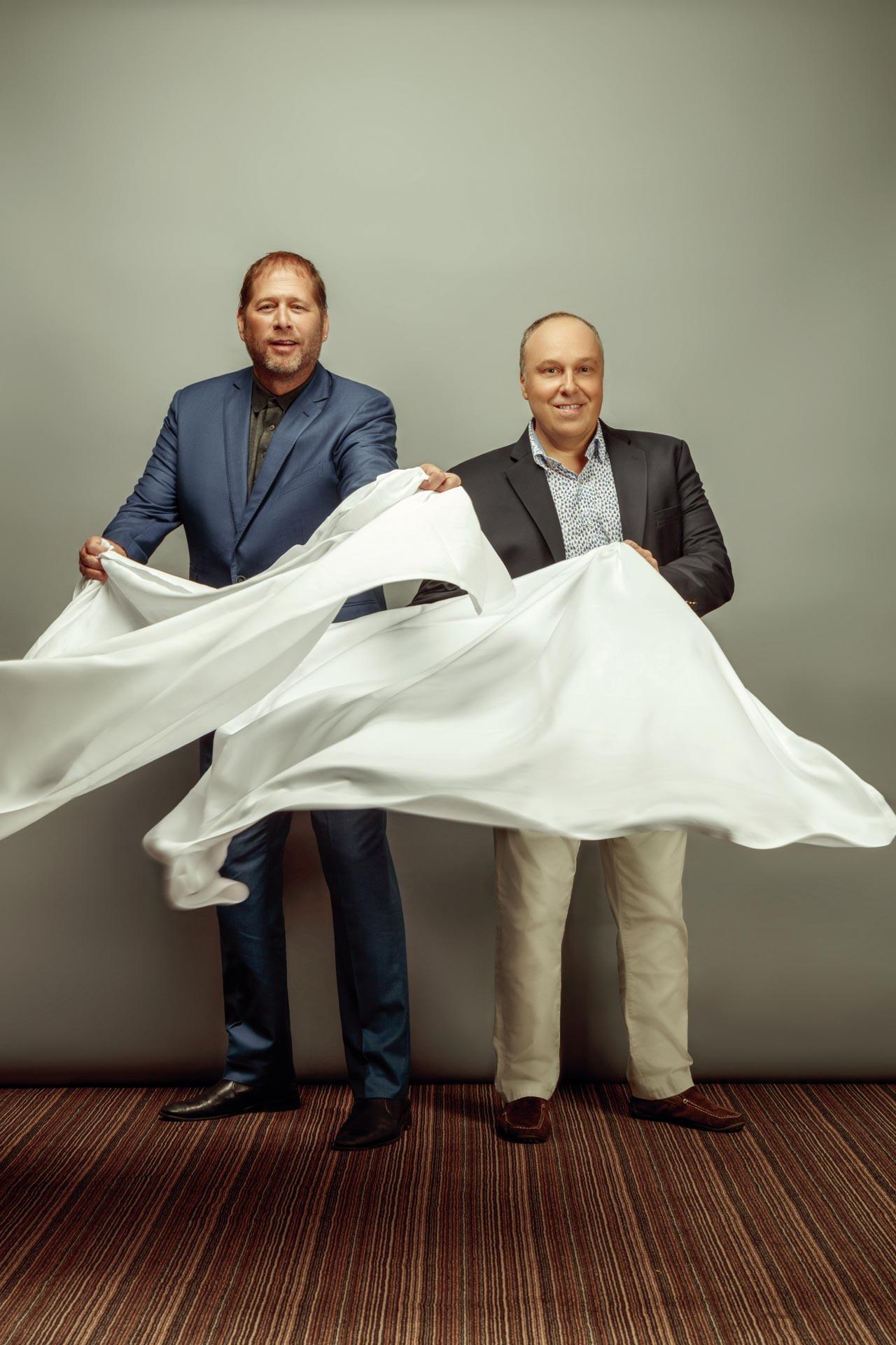David Kinch et Alain Solivérès prêts à faire passer à table les hôtes du Taillevent © David Morganti
