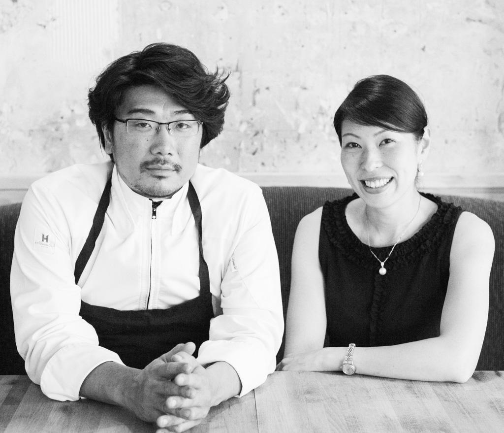 Le chef Ryuji Teshima et sa compagne qui oeuvre en salle chez Pages © Pages