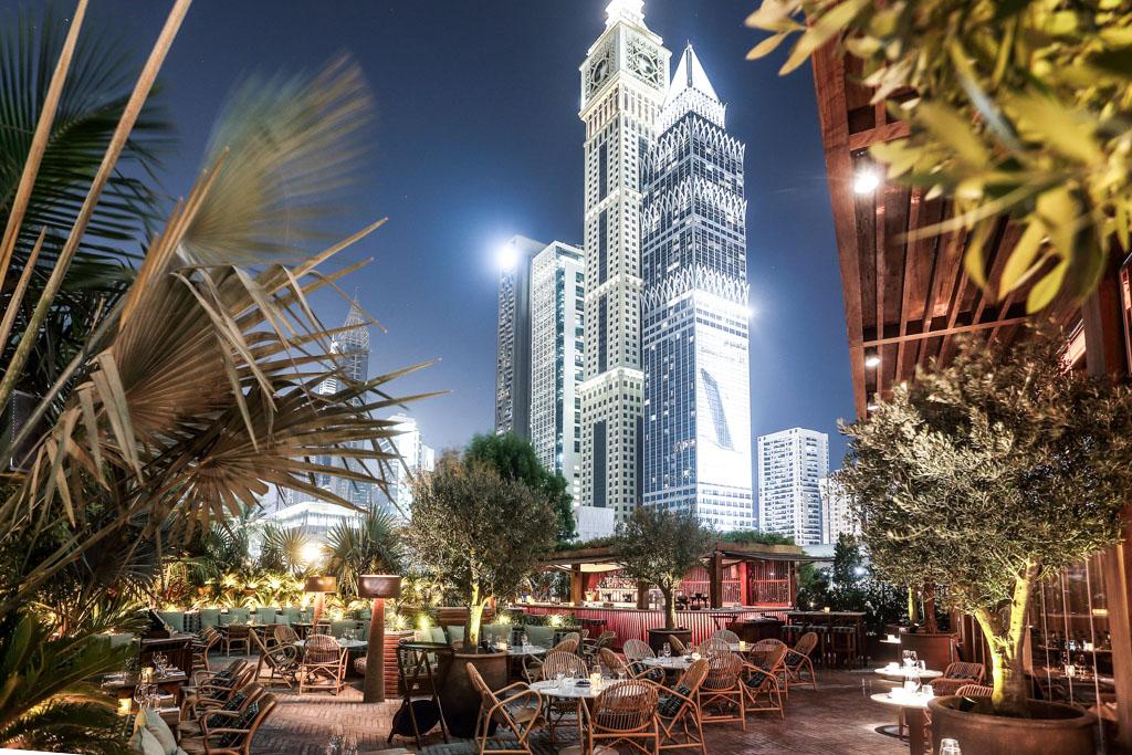 Bienvenue sur le rooftop le plus cool du centre de Dubaï, La Cantine du Faubourg © YONDER.fr