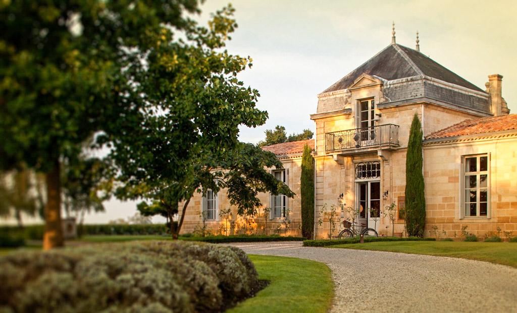 Le château Cordeillan-Bages à Pauillac marque l’accès au sommet de Thierry Marx © DR