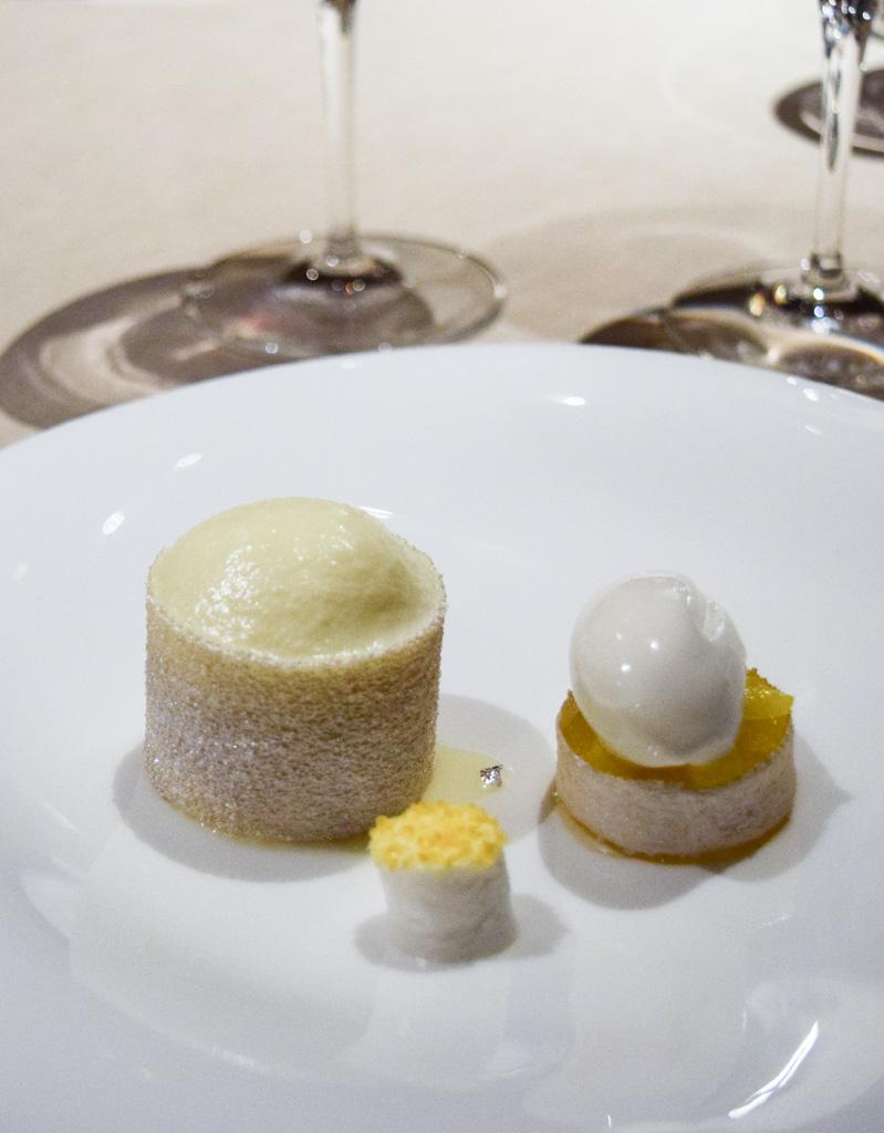 Ananas, aloe vera, granité et sorbet menthe : un dessert frais et aérien pour conclure le dîner © Yonder.fr