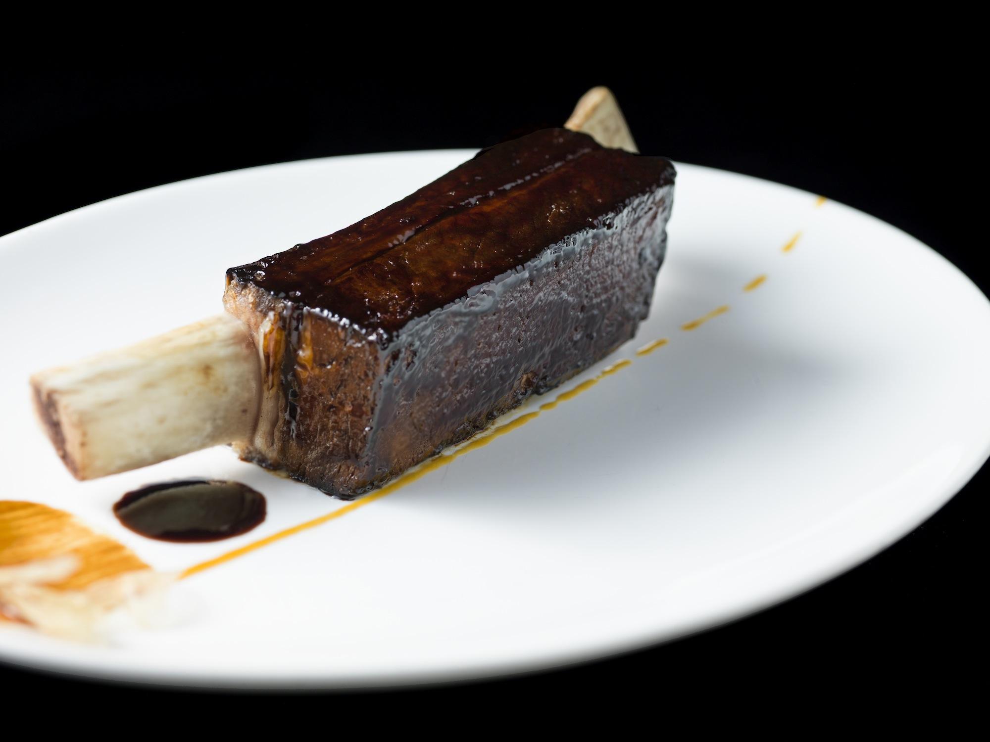 "Long Short Rib" servi à Mr & Mrs Bund