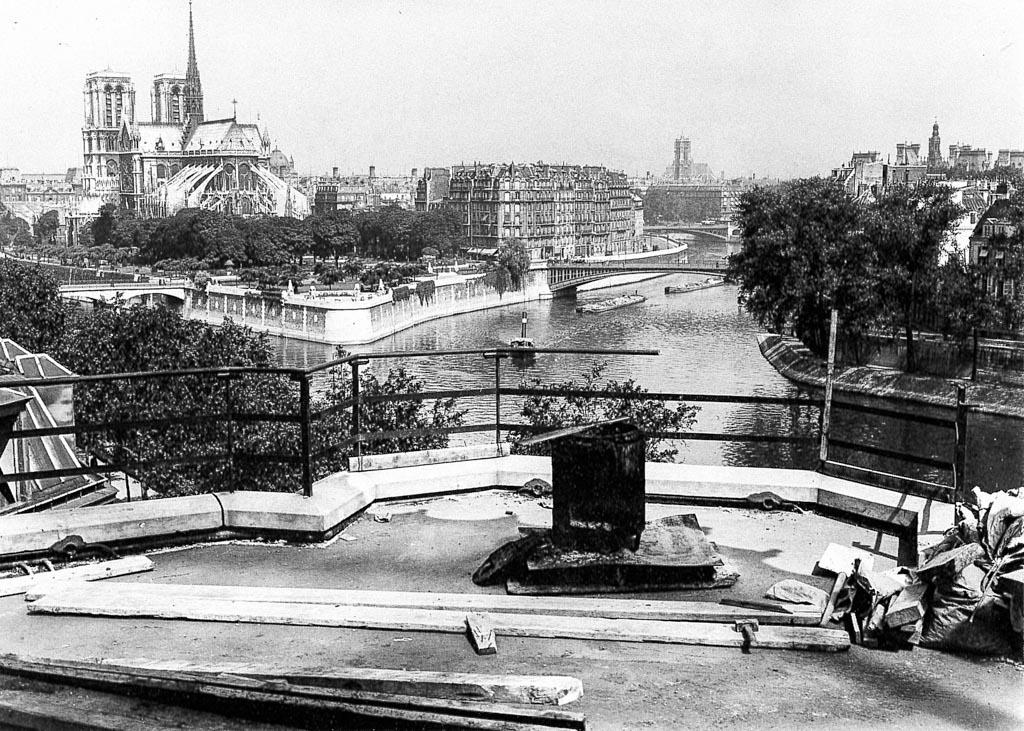 C’est en 1937 que la Tour d’Argent s’installa au 6ème étage de l’immeuble qu’elle occupe quai de la Tournelle © La Tour d’Argent