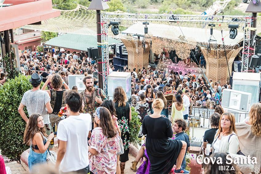 WooMoon, une soirée alternative aux grands clubs dans l’enceinte intimiste de Cova Santa