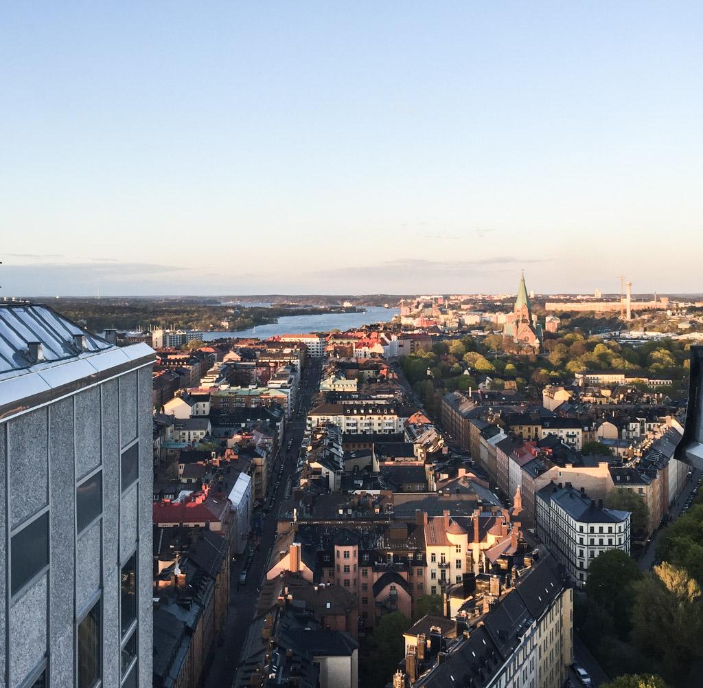 Vue sur Stockholm depuis le bar Himlen, au coeur de Södermalm © Yonder.fr