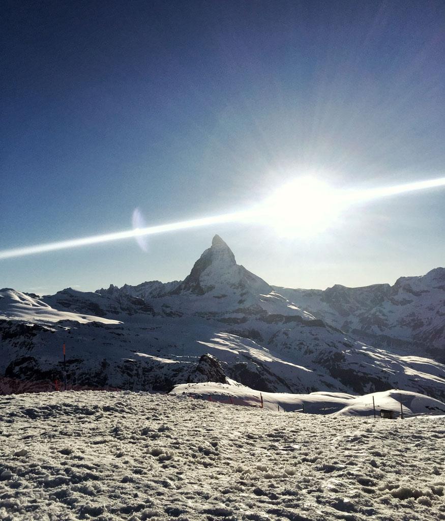 Coucher de soleil sur le Cervin (Matterhorn) depuis le sommet de Gornergrat © Yonder.fr