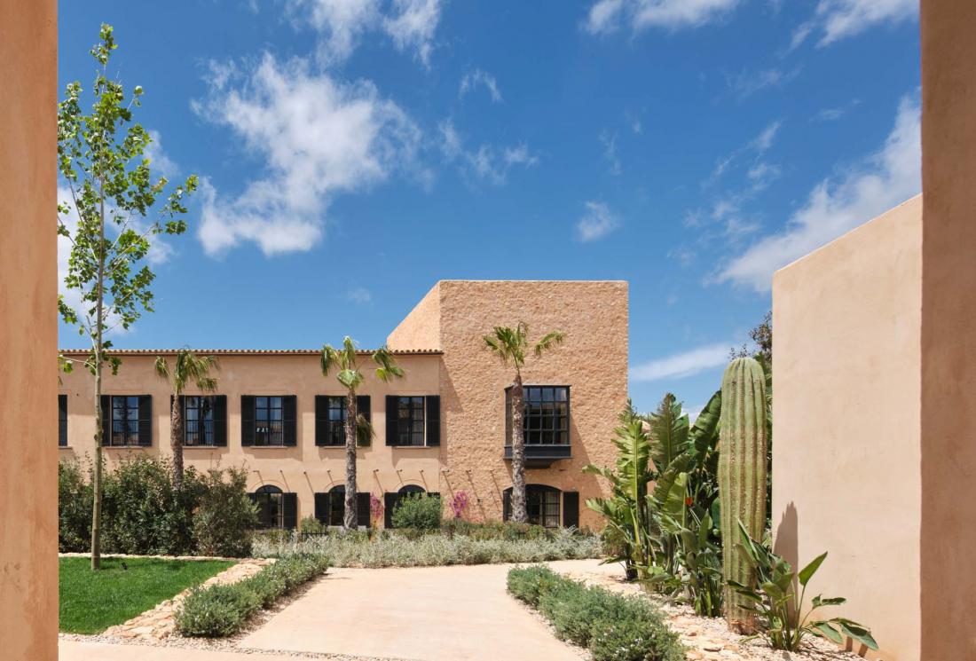 Santanyí, petite ville fortifiée, est connu sous le nom de "village de la pierre dorée"© Arturo and Lauren Santanyí, petite ville fortifiée, est connu sous le nom de "village de la pierre dorée"© Arturo and Lauren