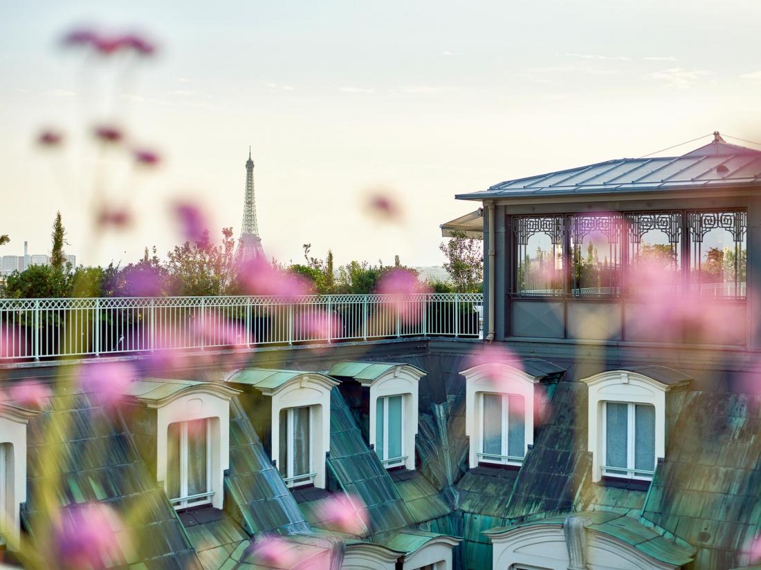 Au septième et dernier étage, la Suite Belle Étoile est la plus prestigieuse du Meurice