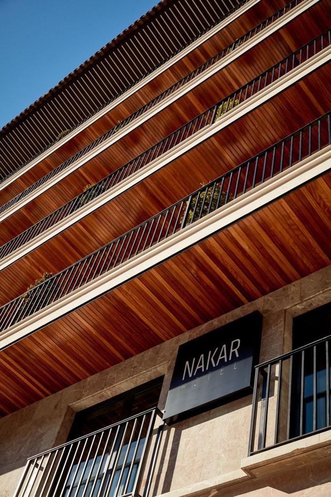Bienvenue au NAKAR, ancienne pension de famille transformée en boutique-hôtel design luxueux