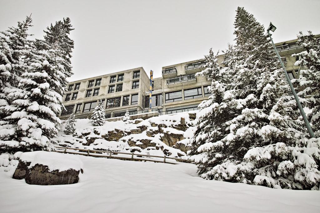 Le premier hôtel Terminal Neige sous la neige de Flaine en Haute-Savoie